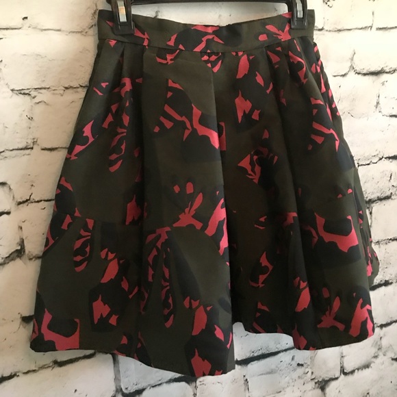 Banana Republic Jigsaw Print Skirt - Picture 3 of 5
